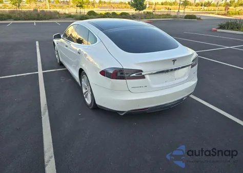 2012 Tesla Model S из США, поврежденный, VIN 5YJSA1CN1CFP02658